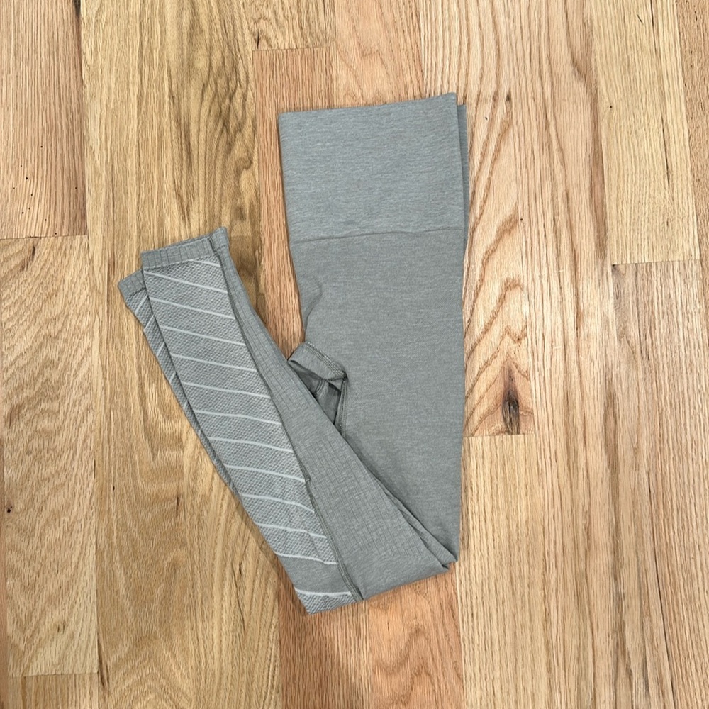 Blanqi maternity/postpartum leggings